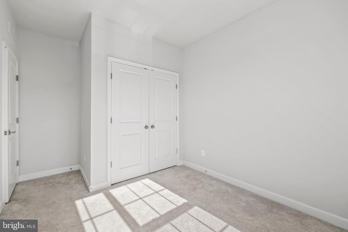 4434 Fair Lakes Court photo 17