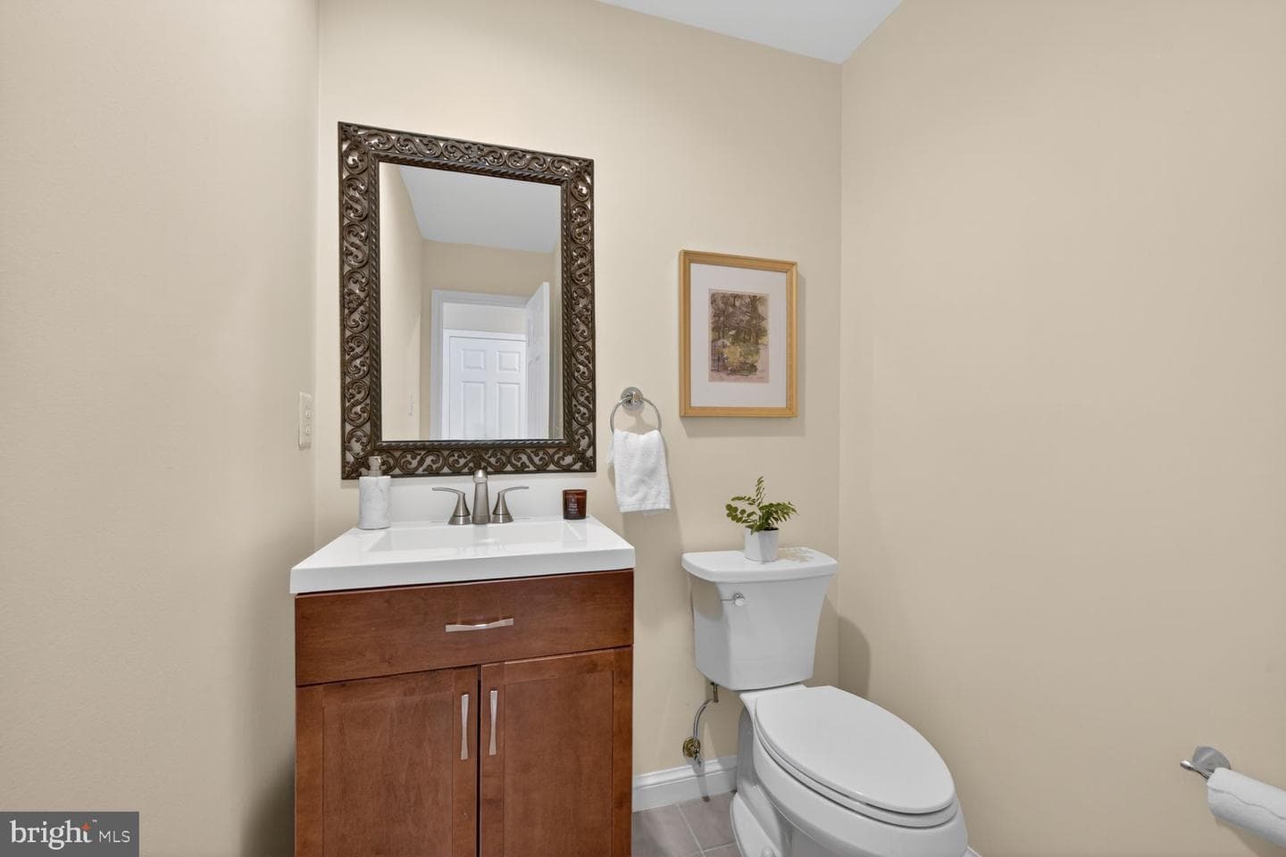 1579 Regatta Lane photo 32