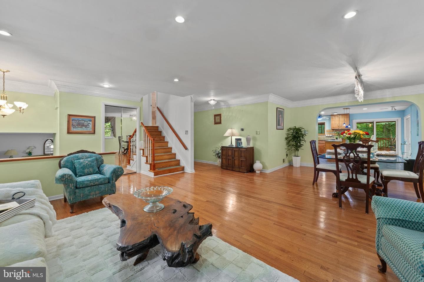 6816 Shrine Court photo 7