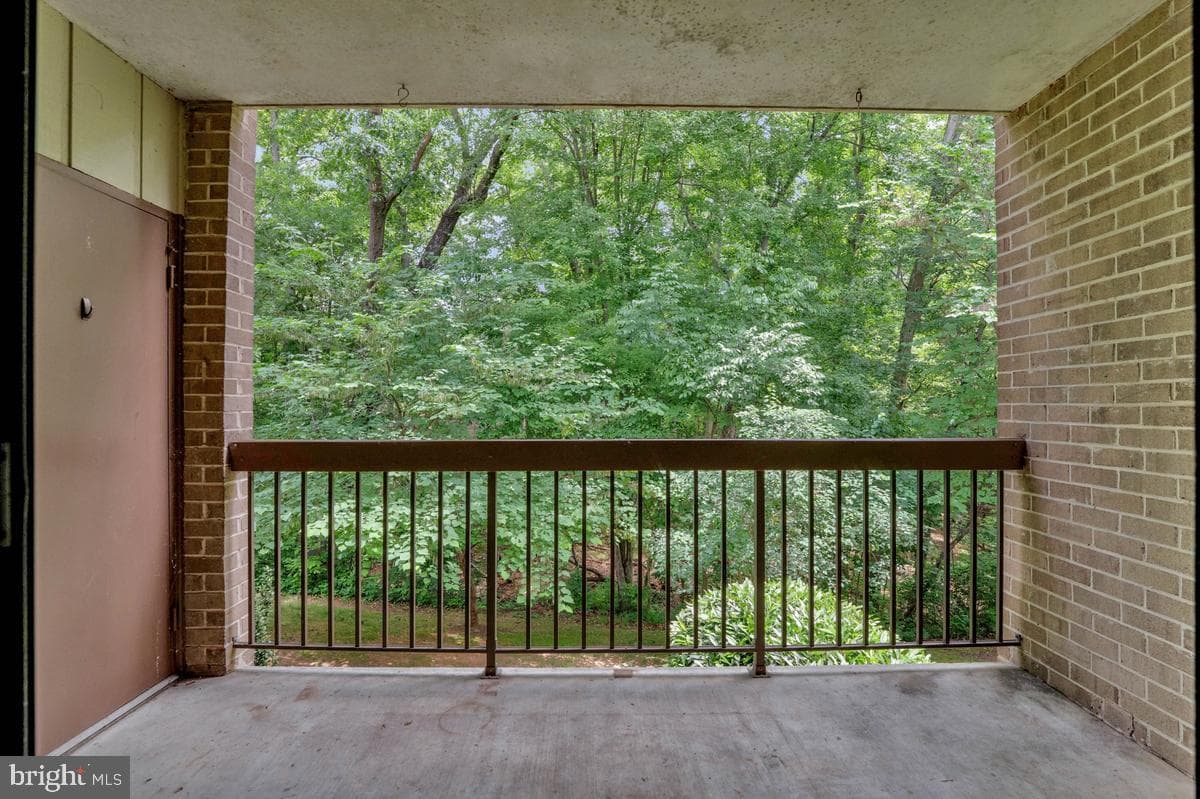 1663 Parkcrest Circle #200 photo 28
