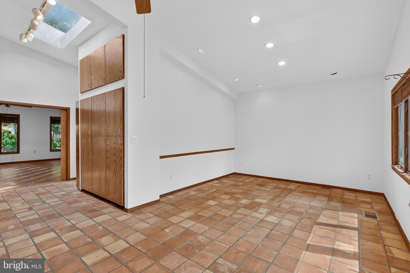 6018 Ridge View Drive photo 4