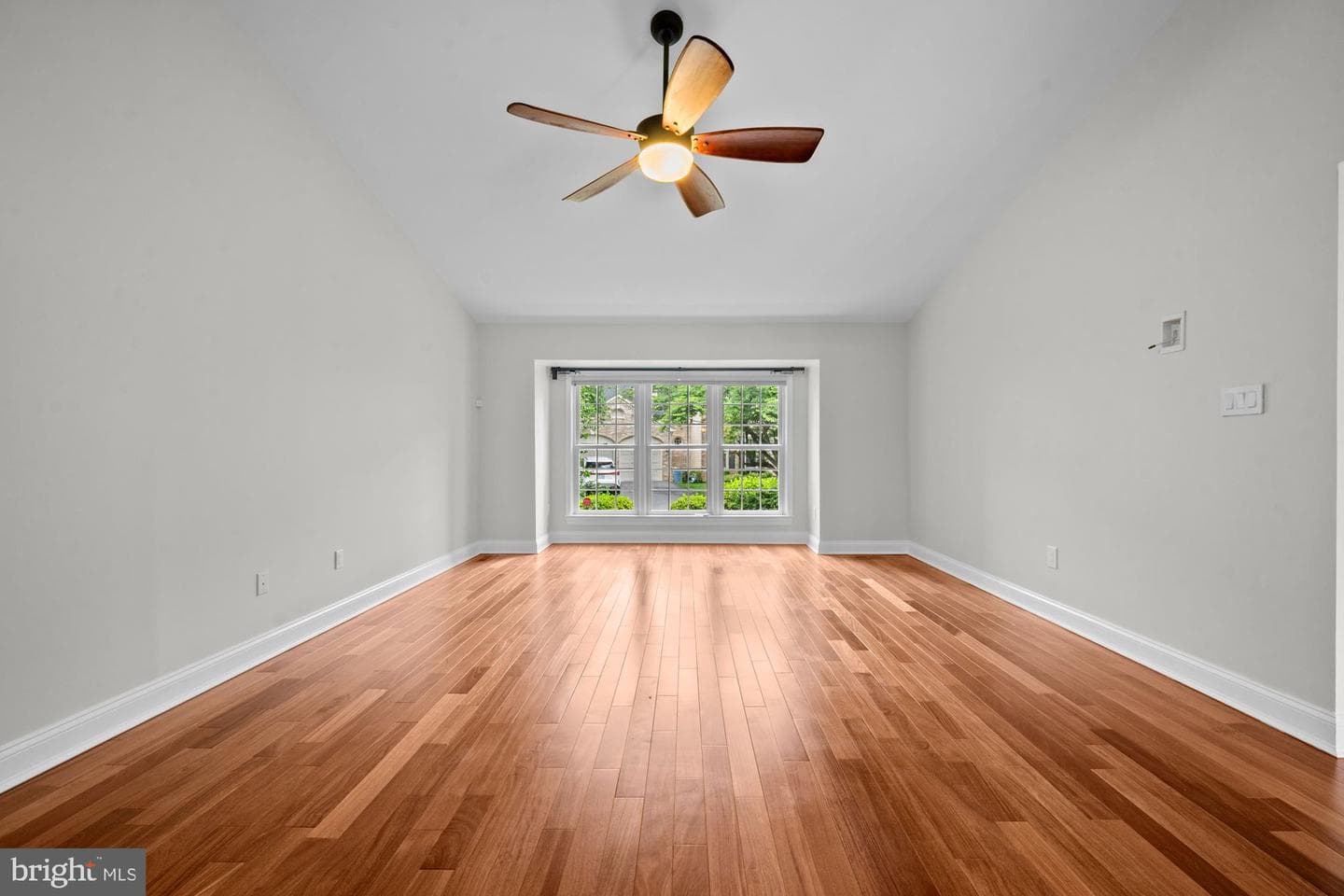 10215 Martinhoe Drive photo 32