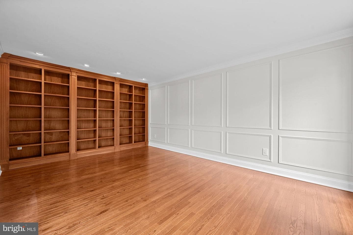 10215 Martinhoe Drive photo 9