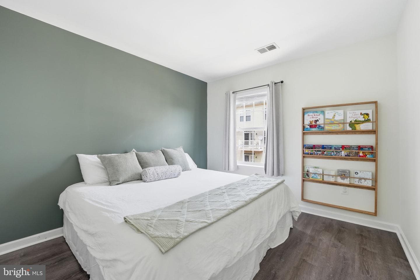 8510 Hallie Rose Place photo 32