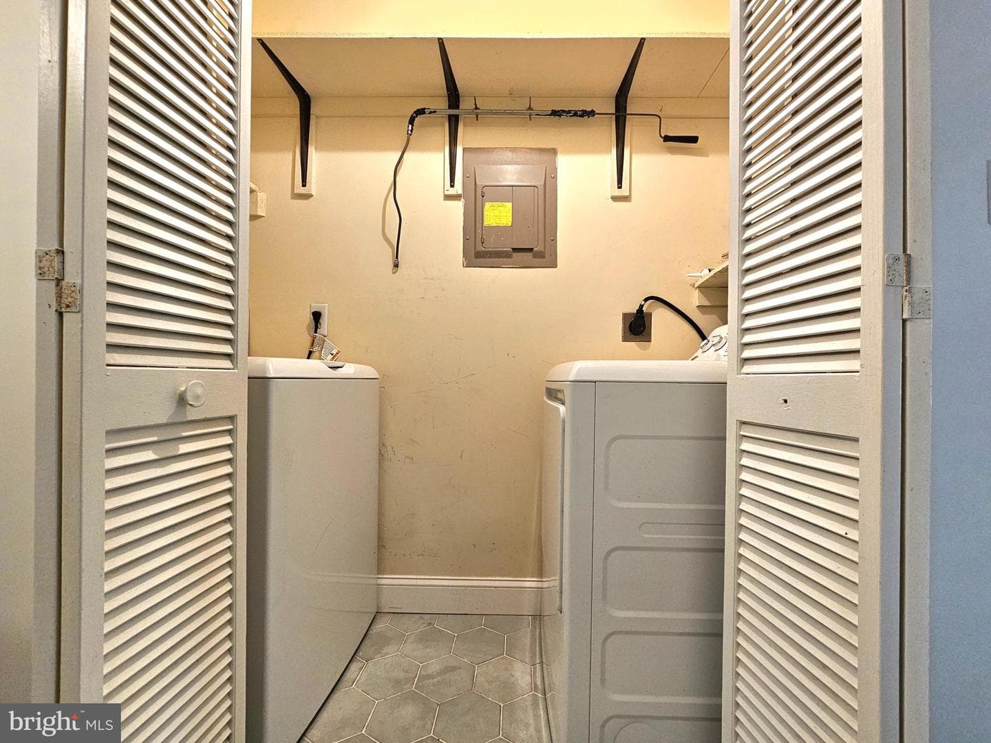 7660 Willow Point Drive photo 22