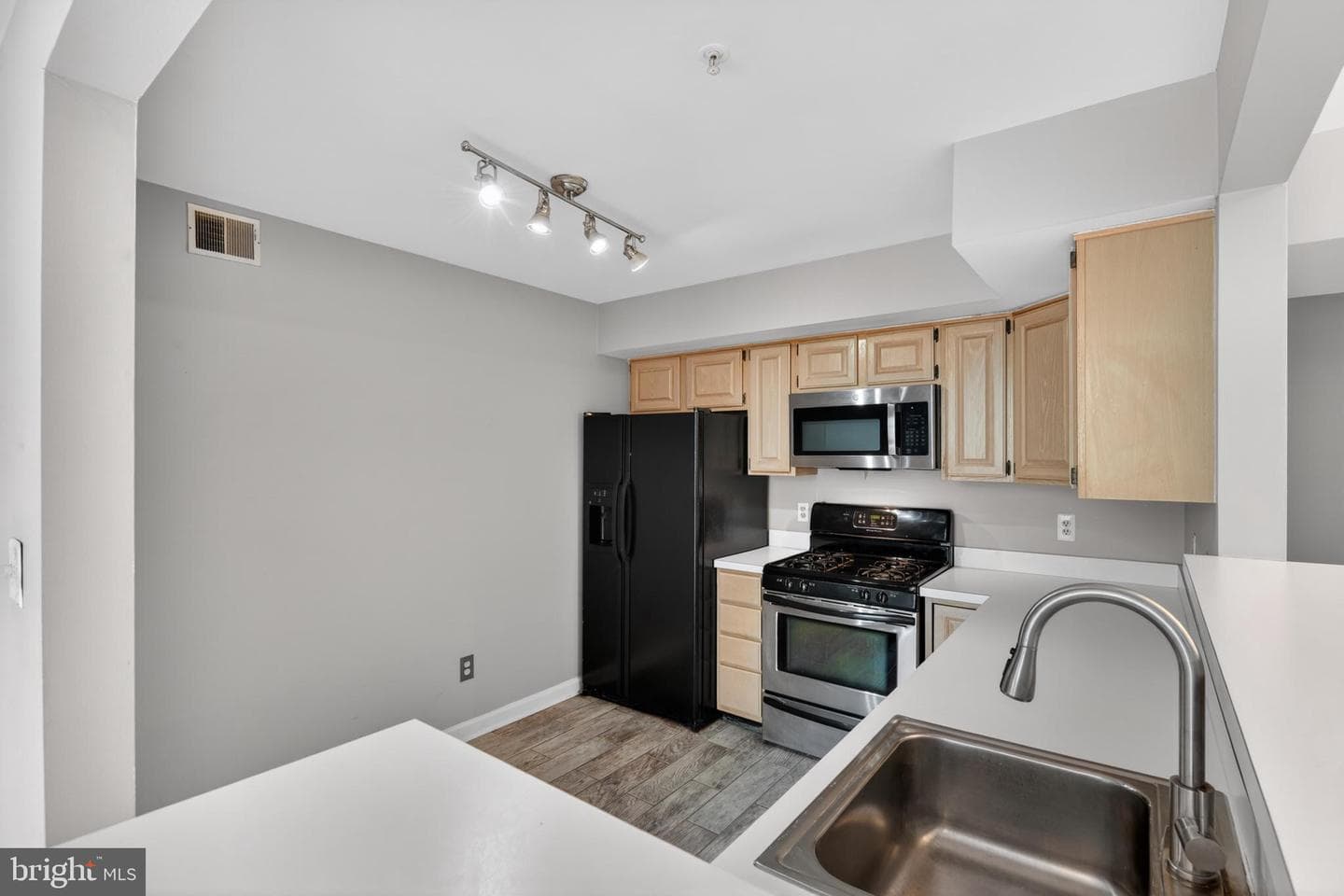 12249 Fairfield House Drive #411b photo 18