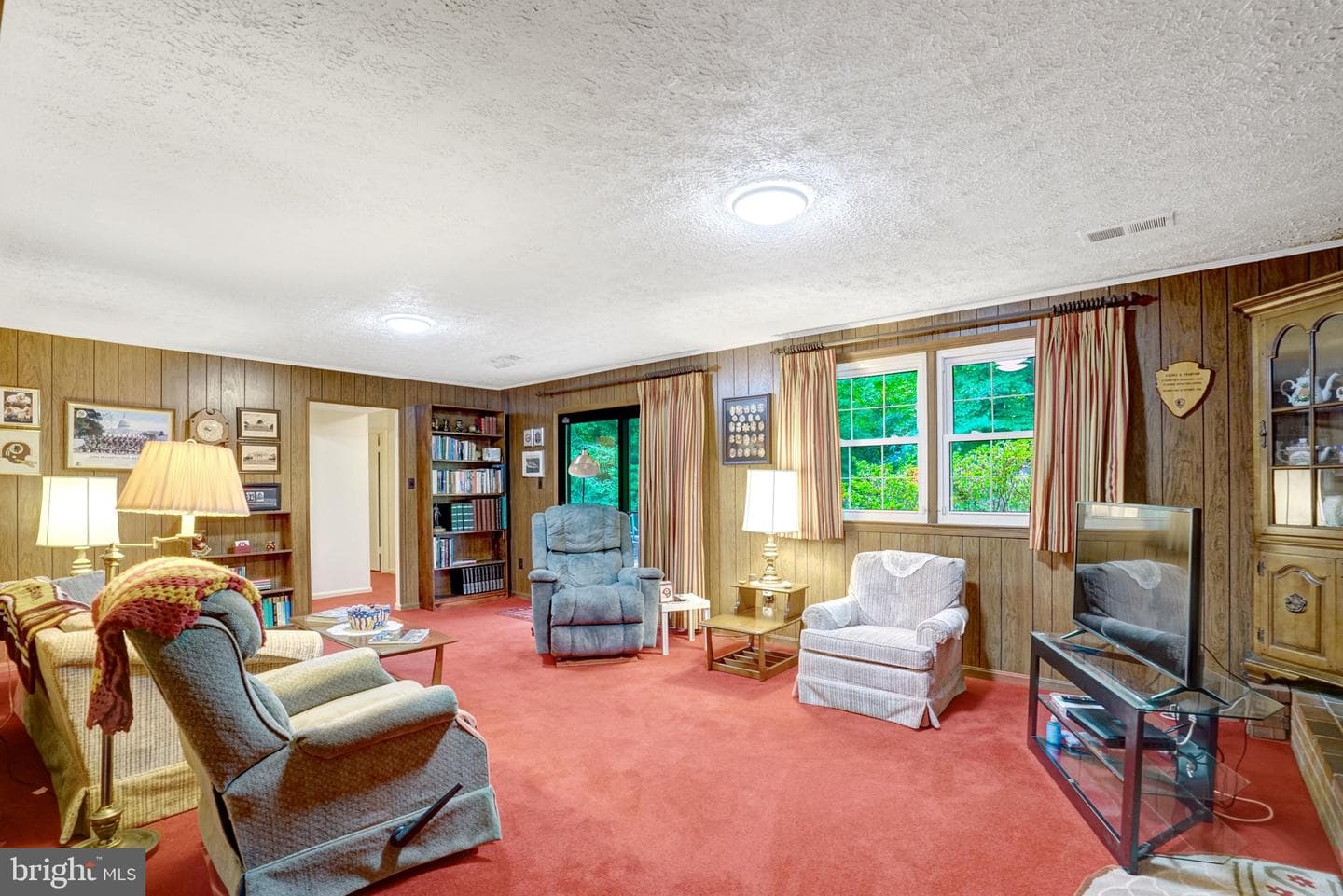 8422 Georgian Way photo 37