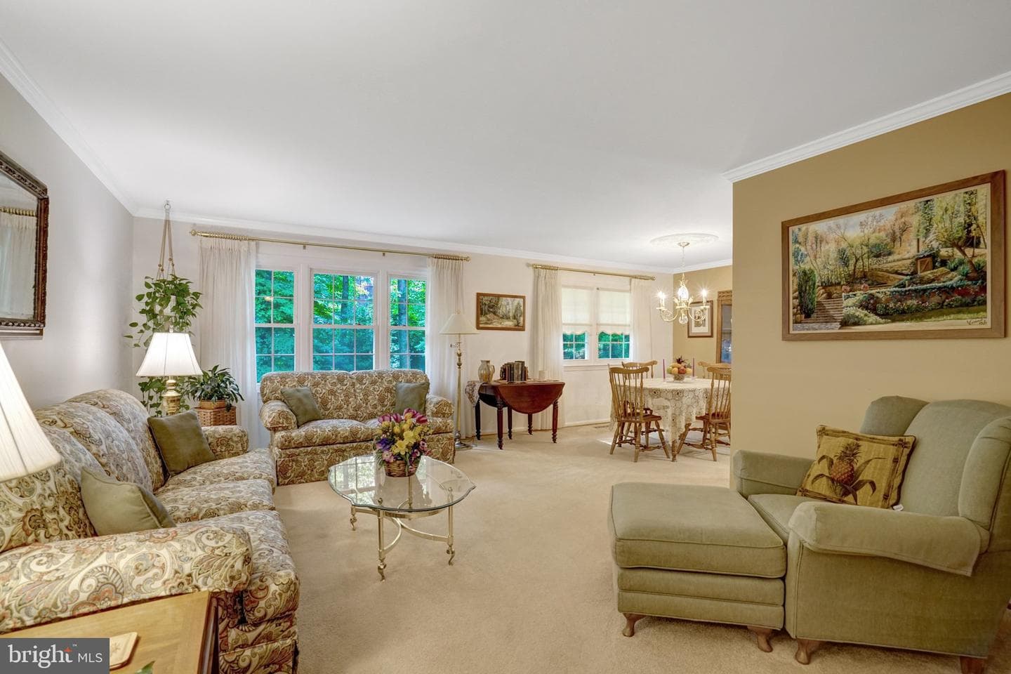 8422 Georgian Way photo 5