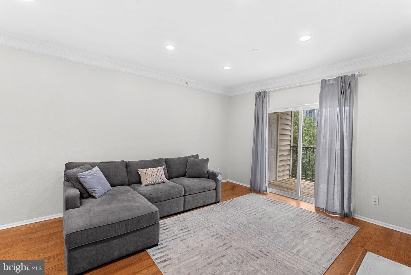 1521 Spring Gate Drive #10406 photo 6