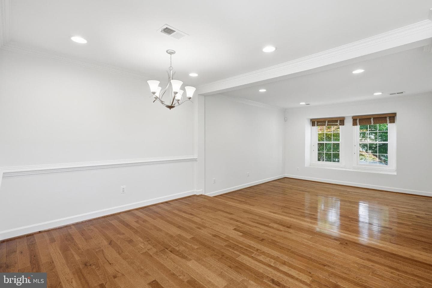 3911 Green Look Court photo 4