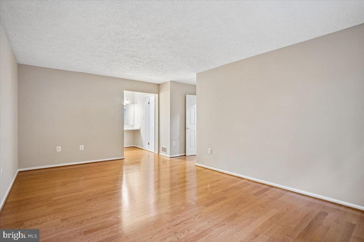 1877 Post Oak Trail photo 22