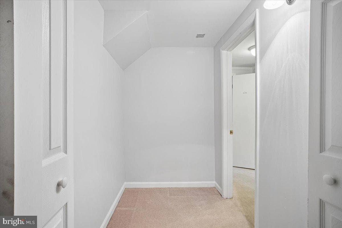 1877 Post Oak Trail photo 38