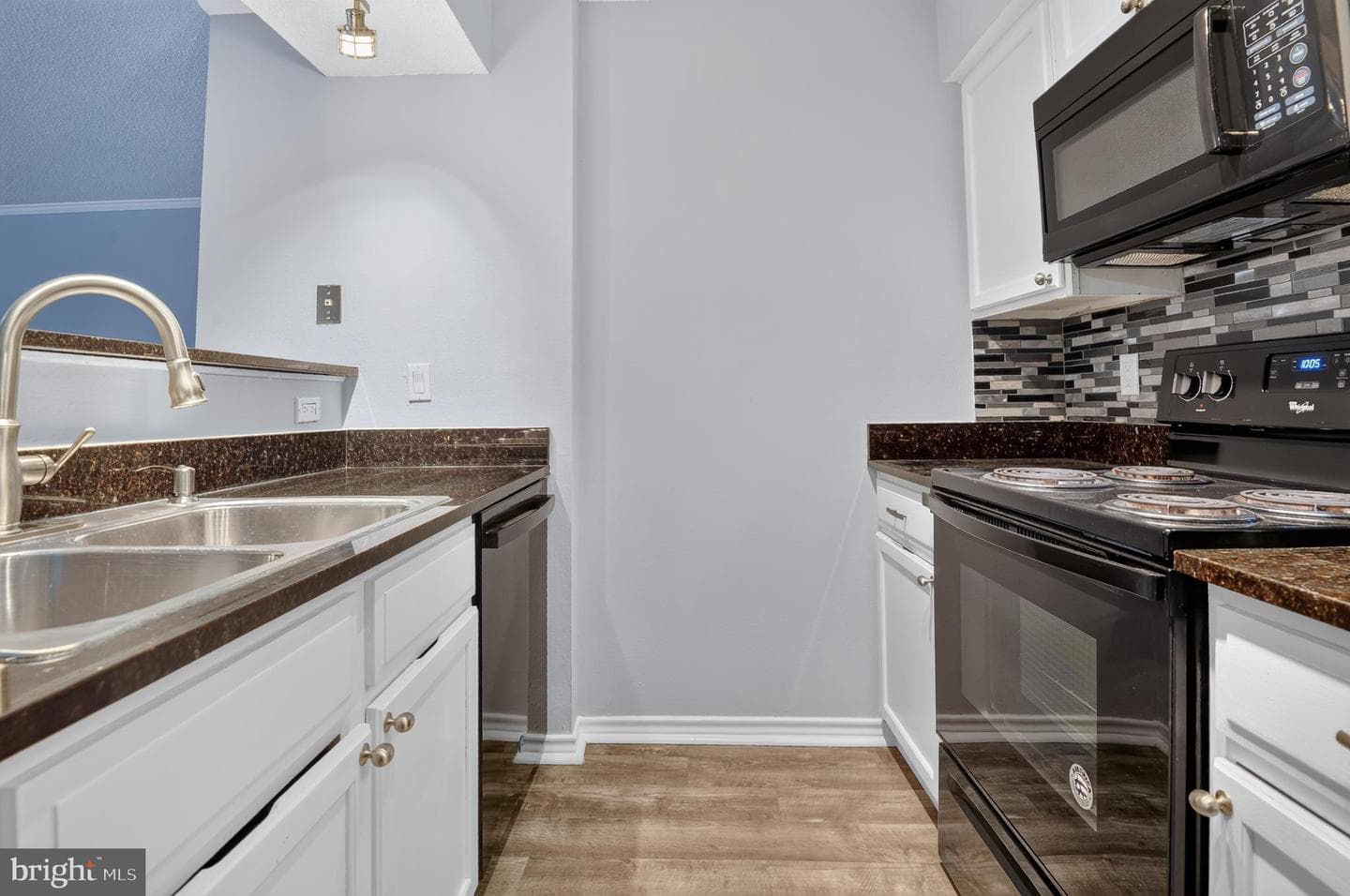 1504 Lincoln Way # 308 photo 13