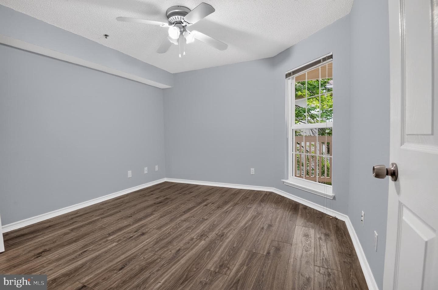 1504 Lincoln Way # 308 photo 15