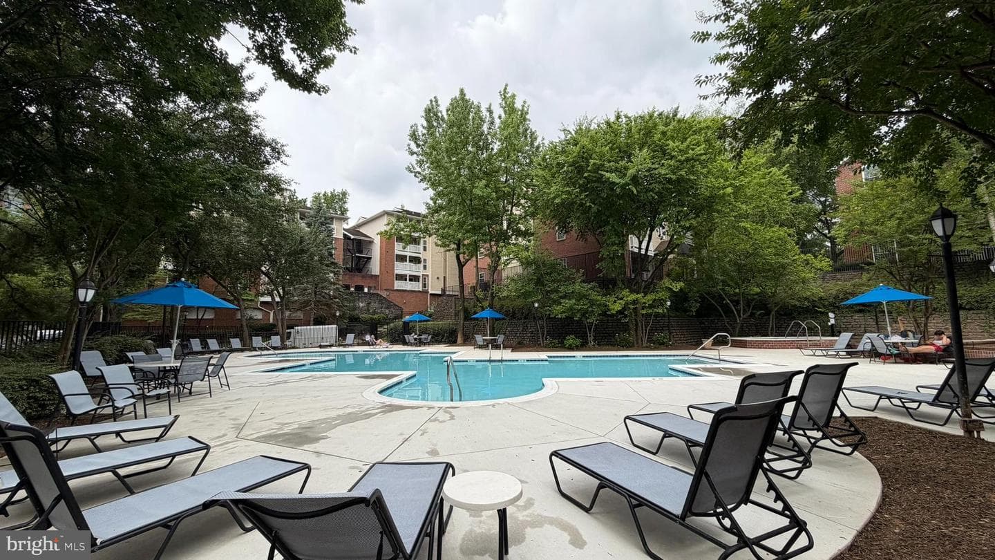 1504 Lincoln Way # 308 photo 21