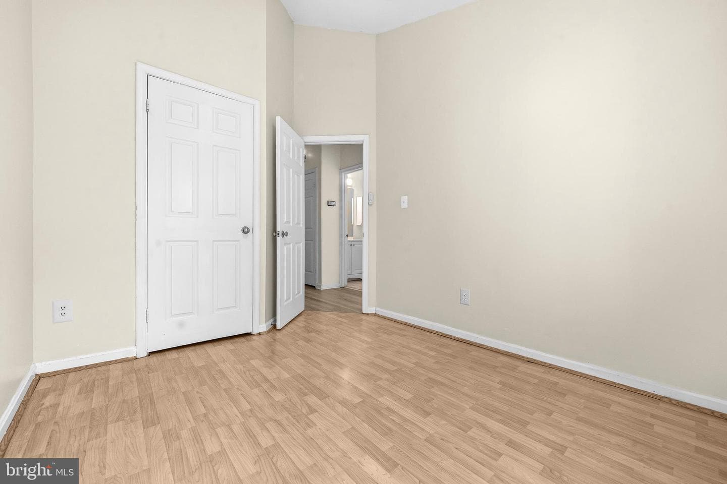 6016 Rockton Ct photo 21