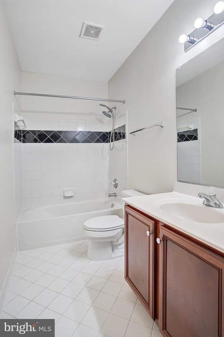 8261 Roseland Drive photo 81