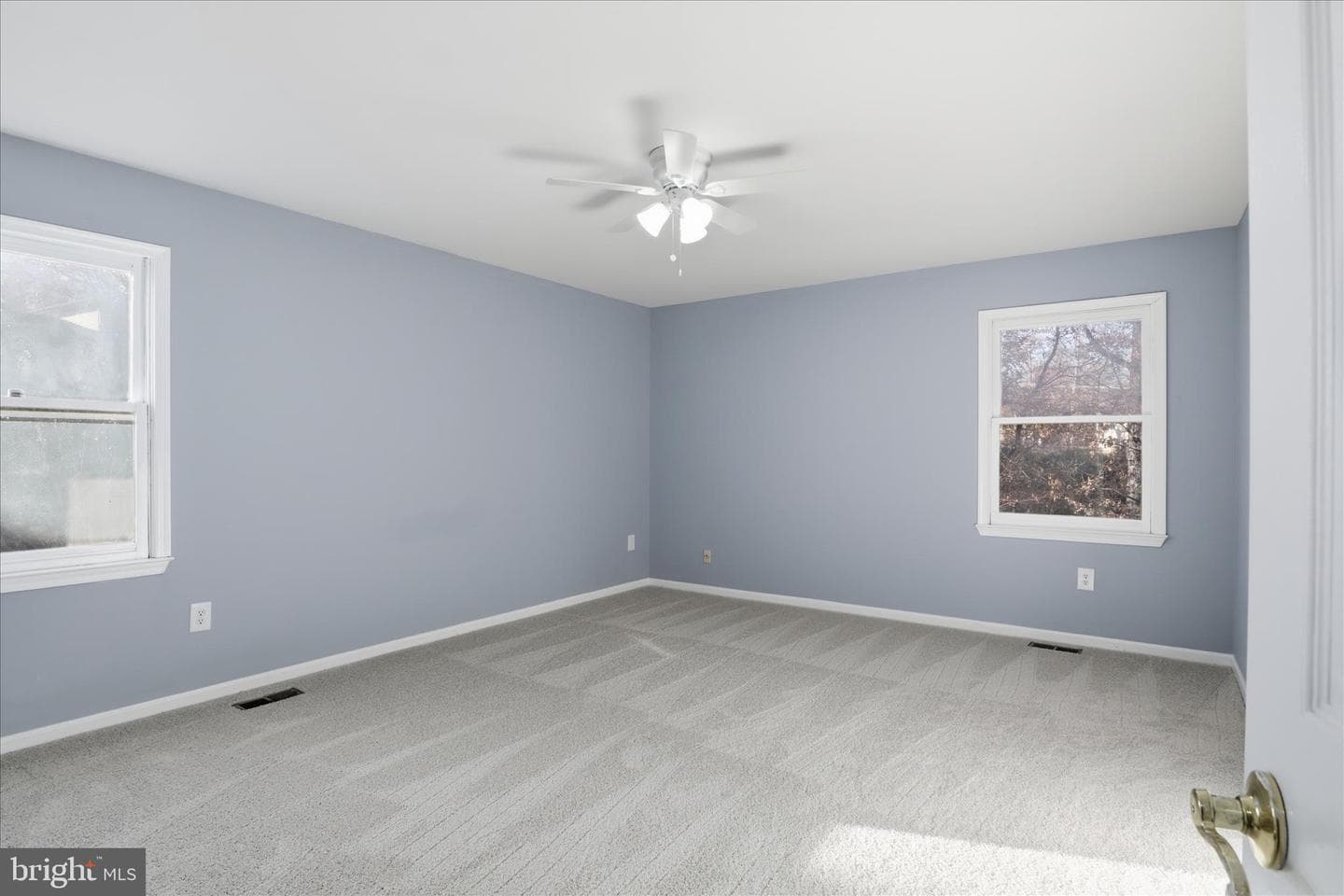 7594 Woodstown Drive photo 20