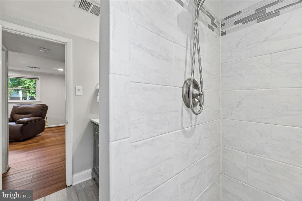 5616 Ashfield Road photo 19