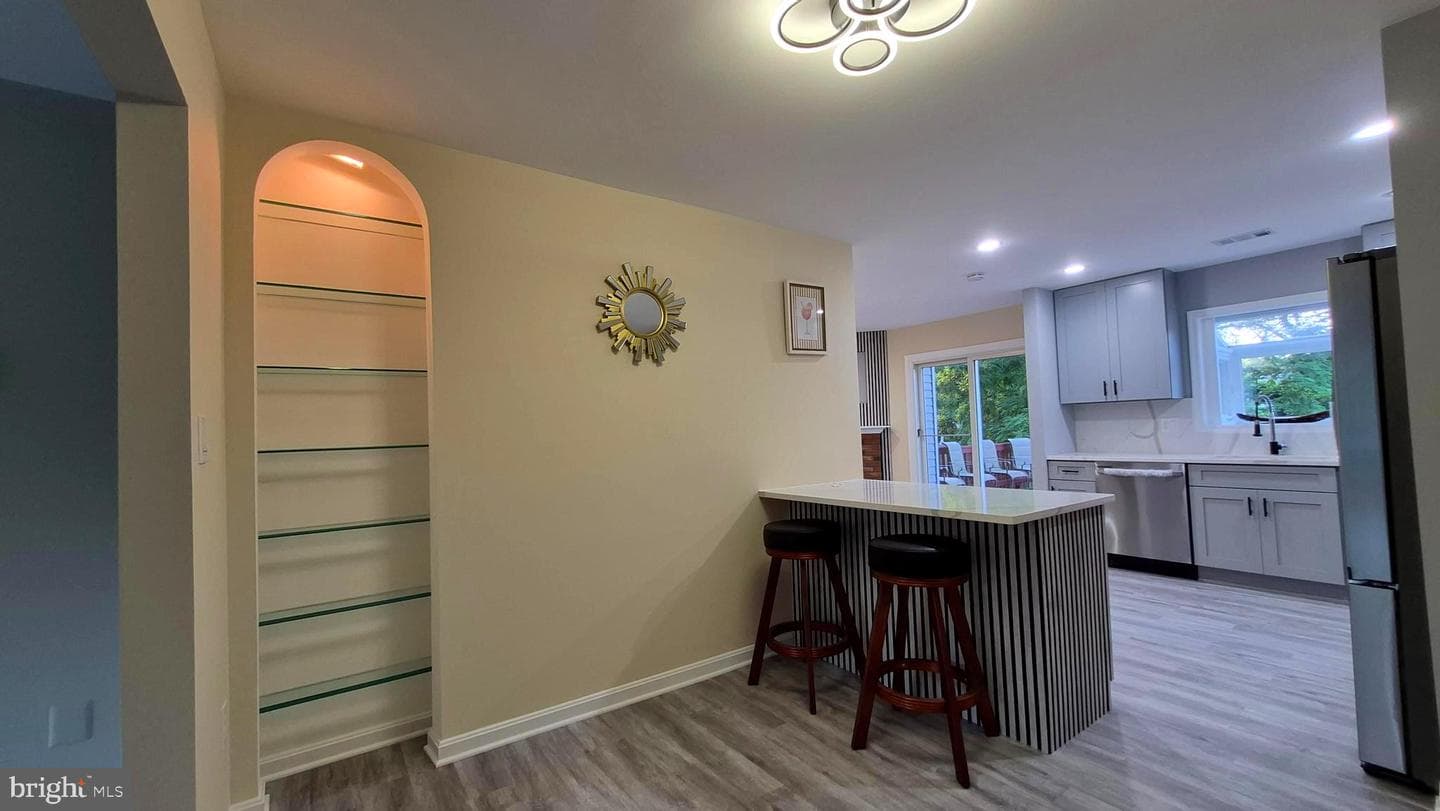 7106 Snug Harbor Ct photo 11