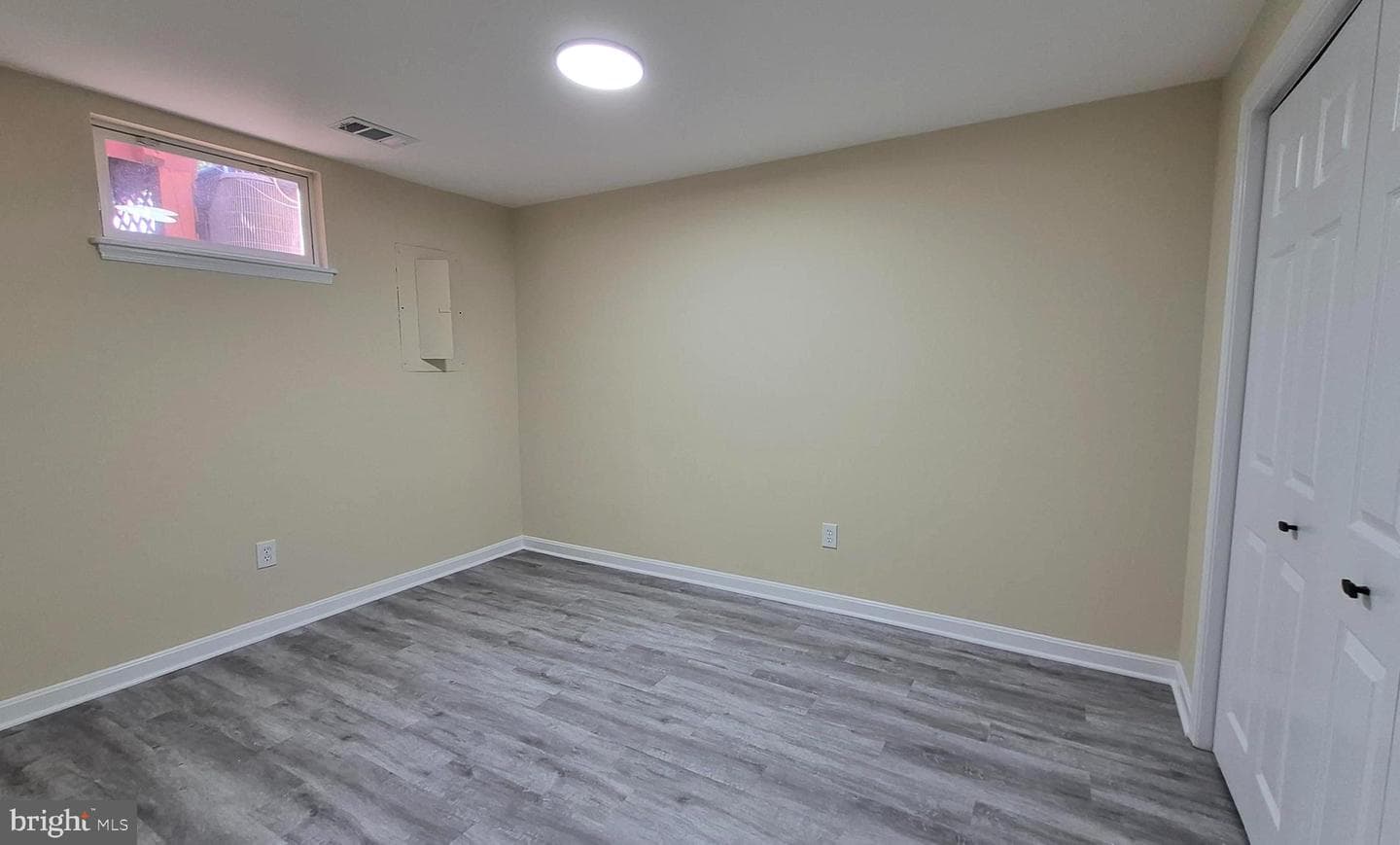 7106 Snug Harbor Ct photo 32