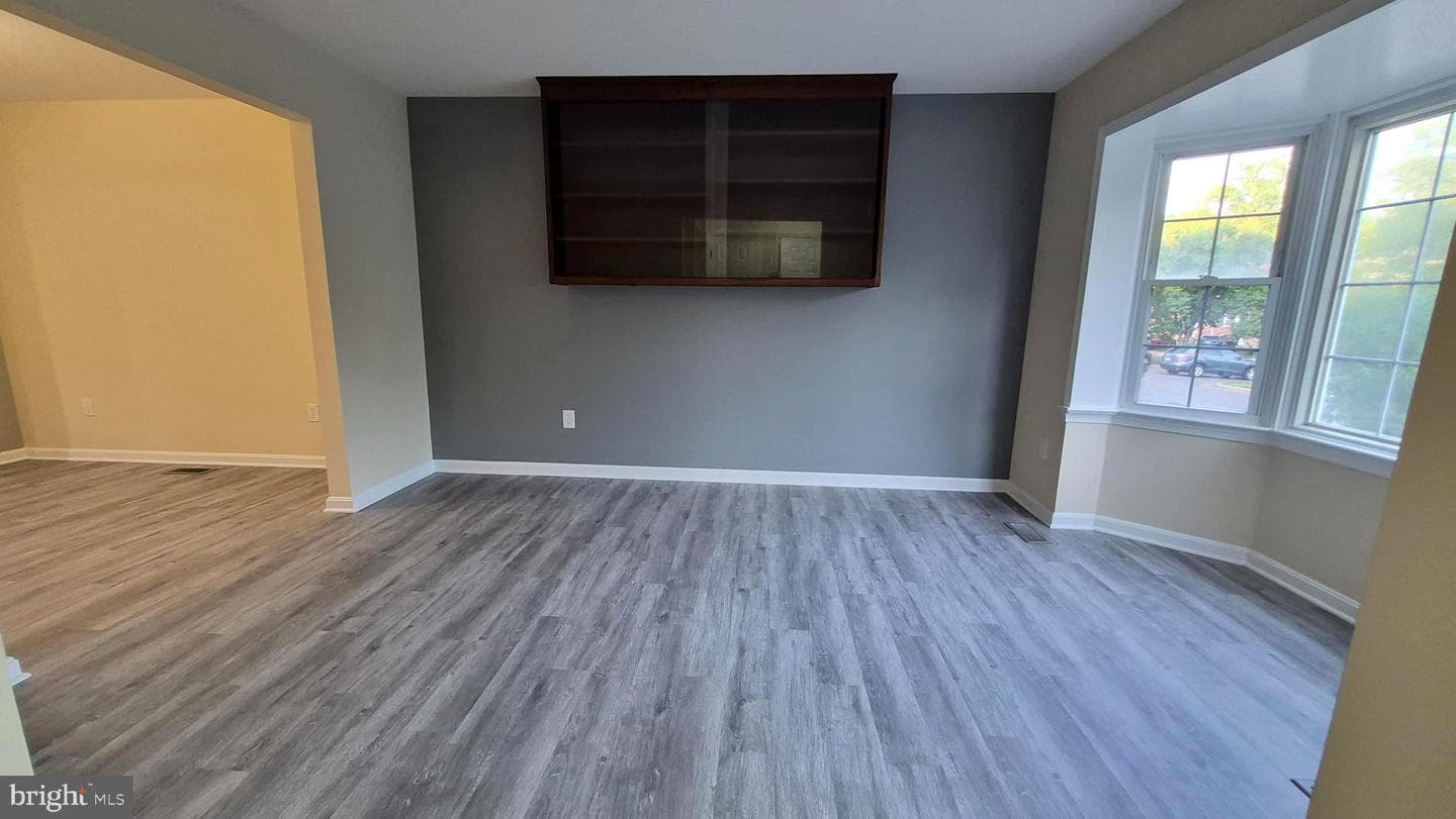7106 Snug Harbor Ct photo 7