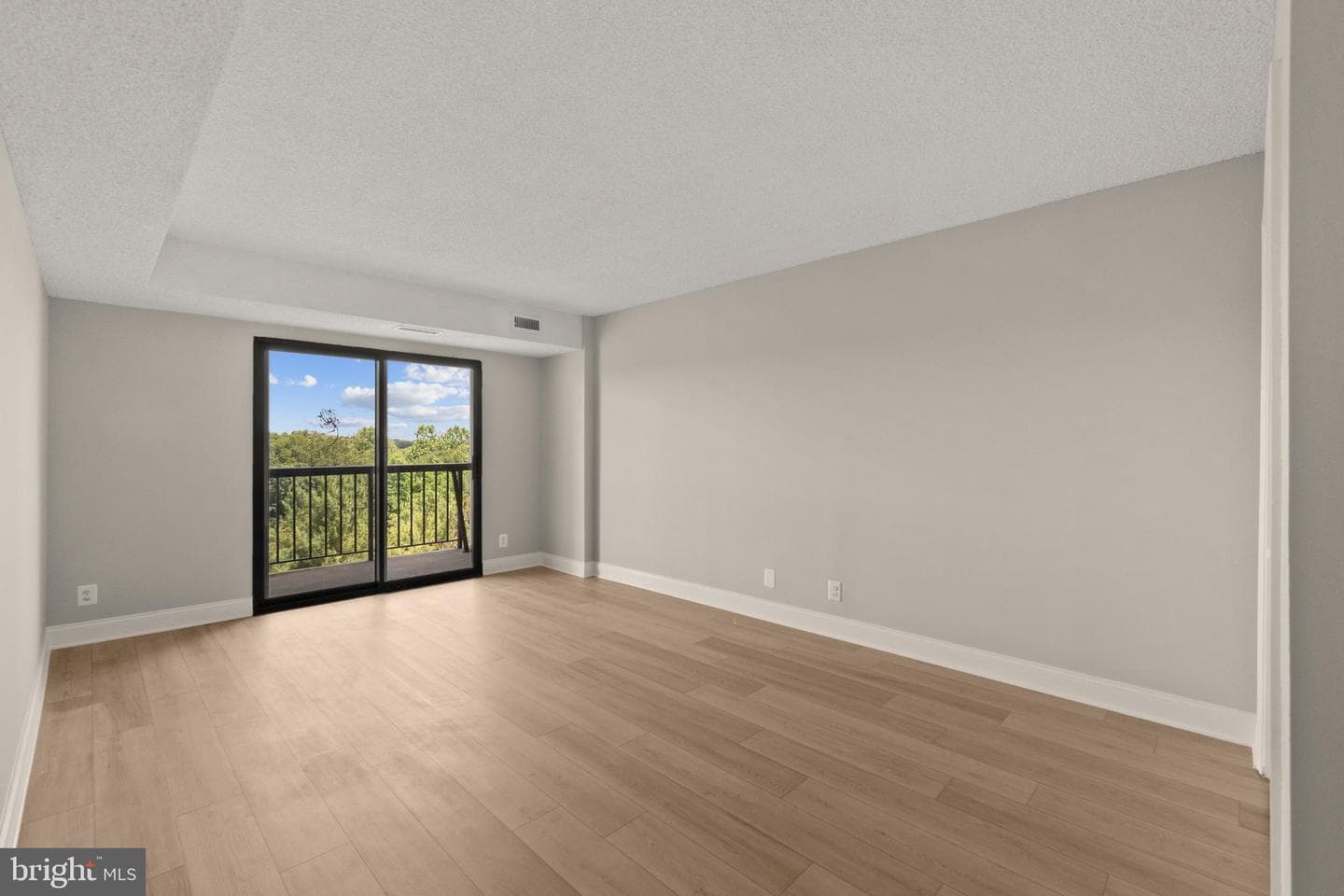 3800 Powell Lane #1218 photo 11