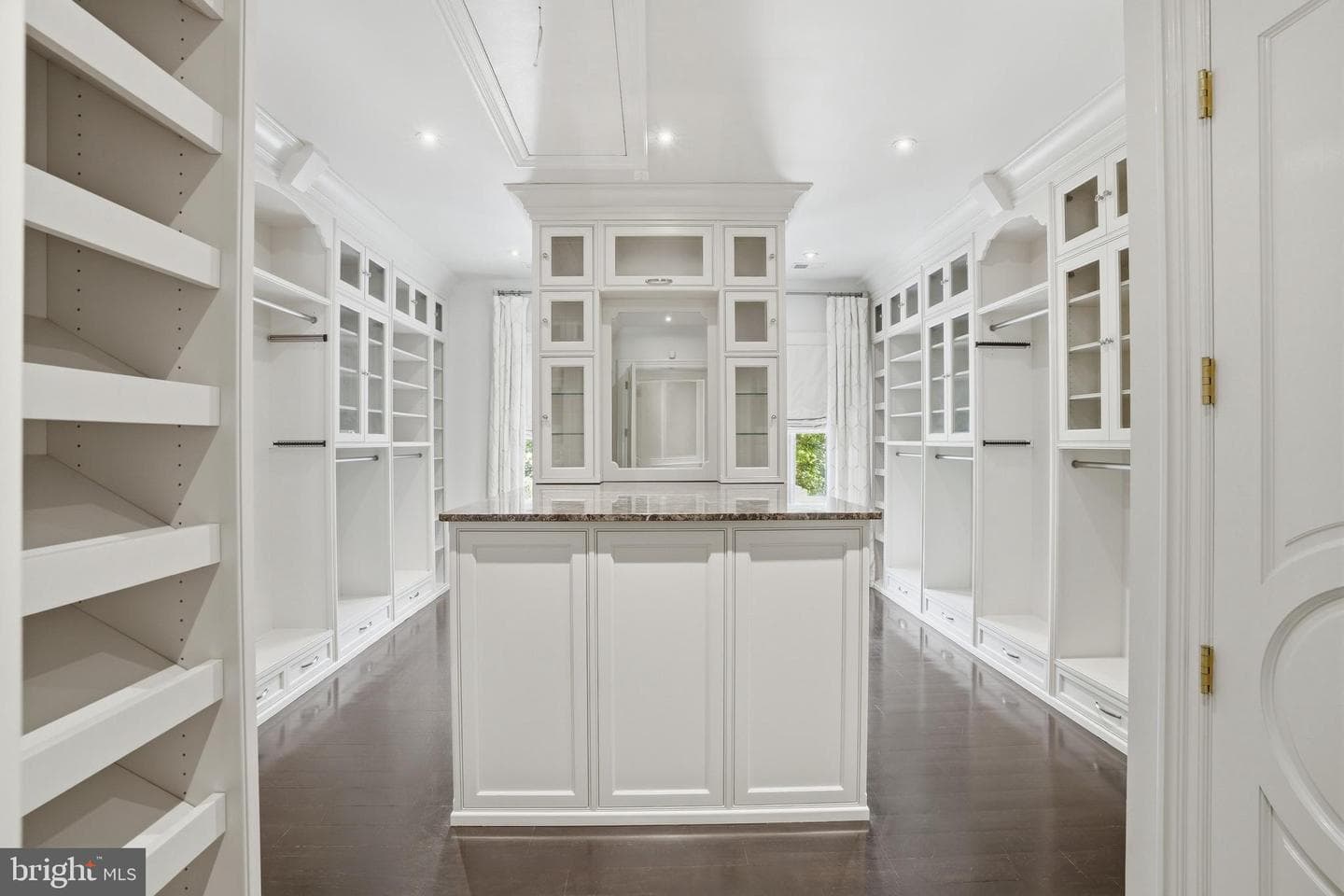 10350 Elizabeth Street photo 27