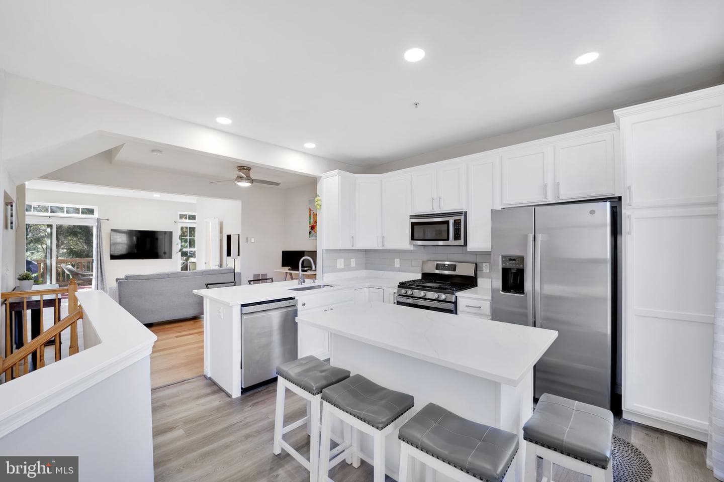 2981 Huntington Grove Square photo 4