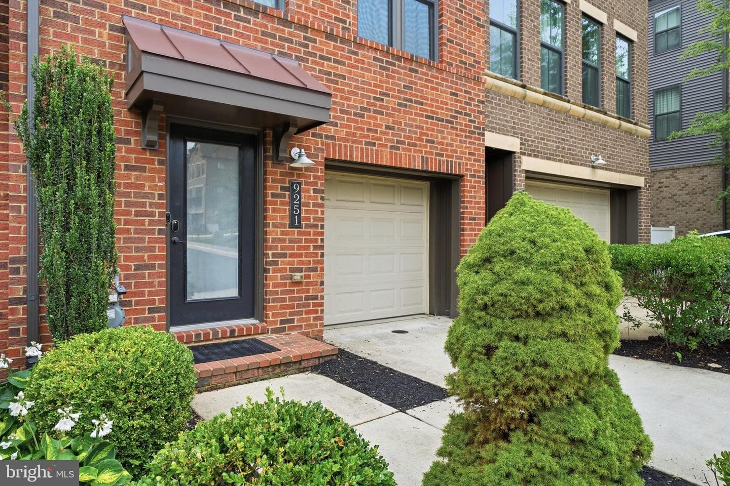 9251 Wood Violet Court photo 4