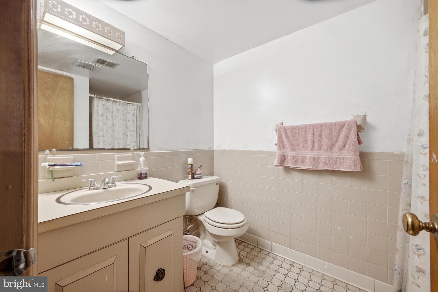 1558 Mary Ellen Court photo 22