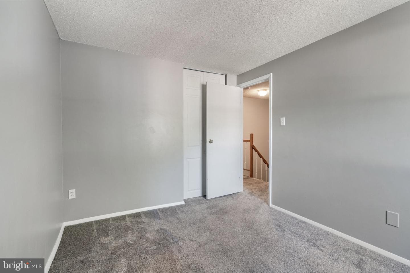 8164 Curving Creek Court photo 18