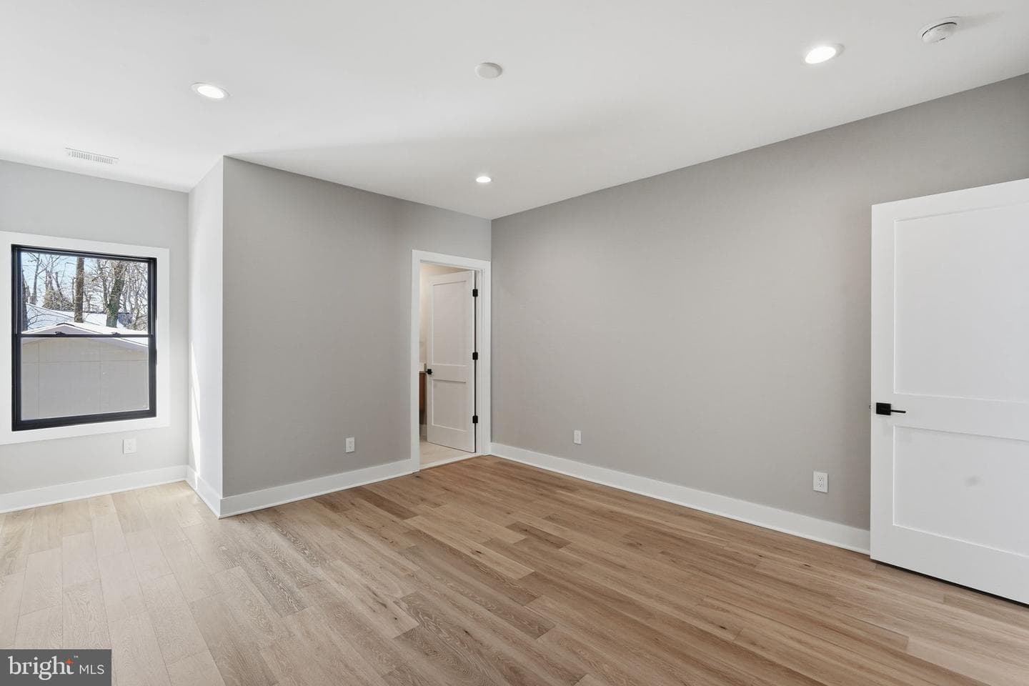 6913 Berkeley St photo 40