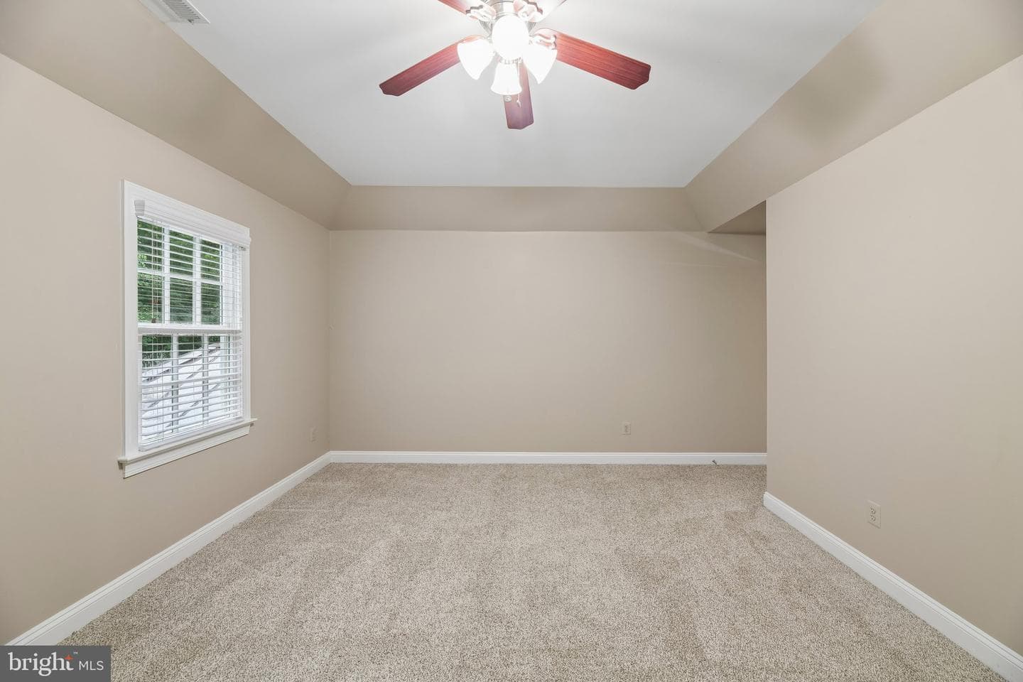 512 Seneca Green Way photo 60