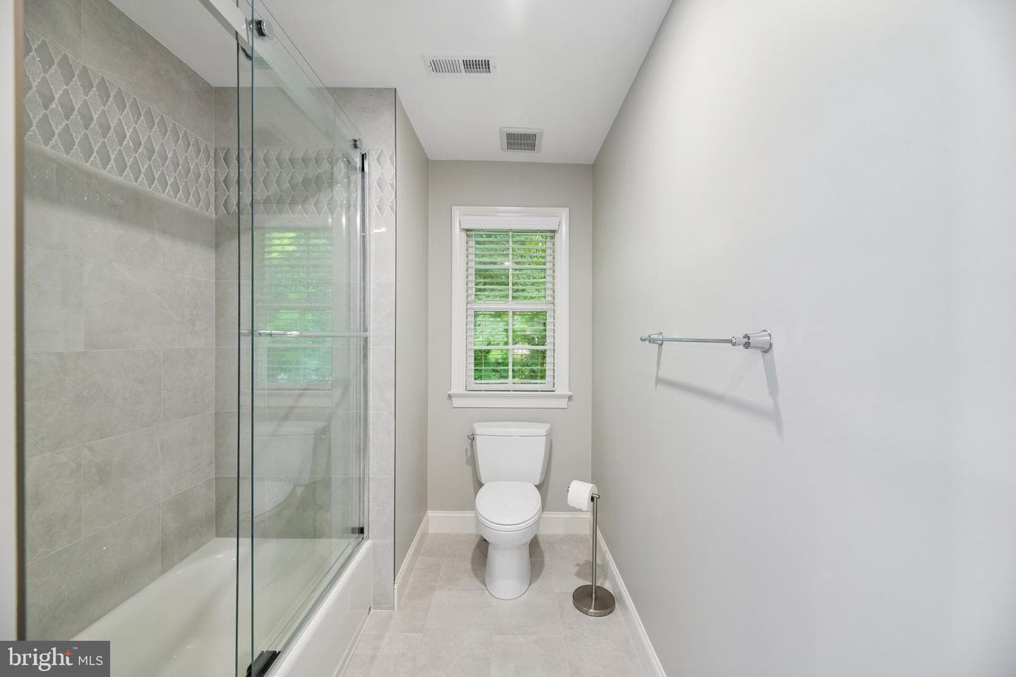 512 Seneca Green Way photo 95