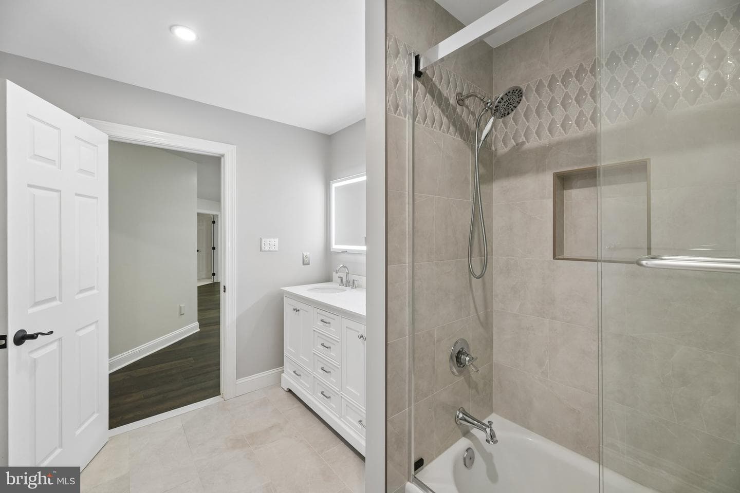 512 Seneca Green Way photo 96