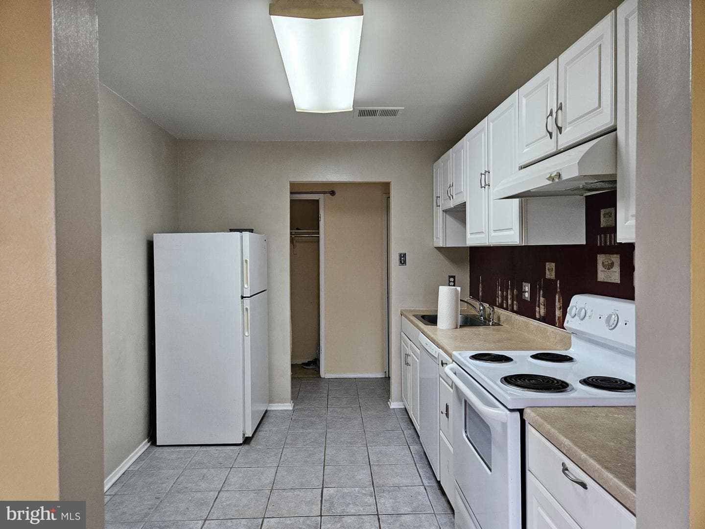 511 Florida Ave # 201 photo 3