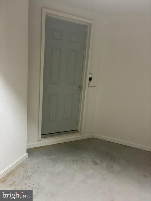 8015 Merry Oaks Court photo 27