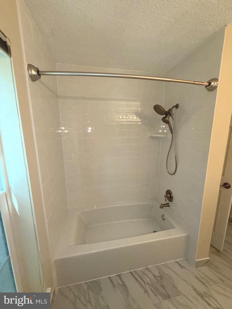 1534 Lincoln Way #204 photo 15