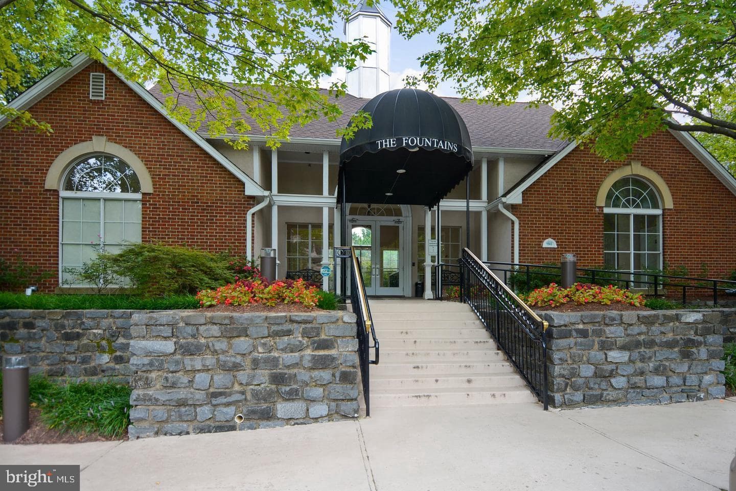 1534 Lincoln Way #204 photo 25