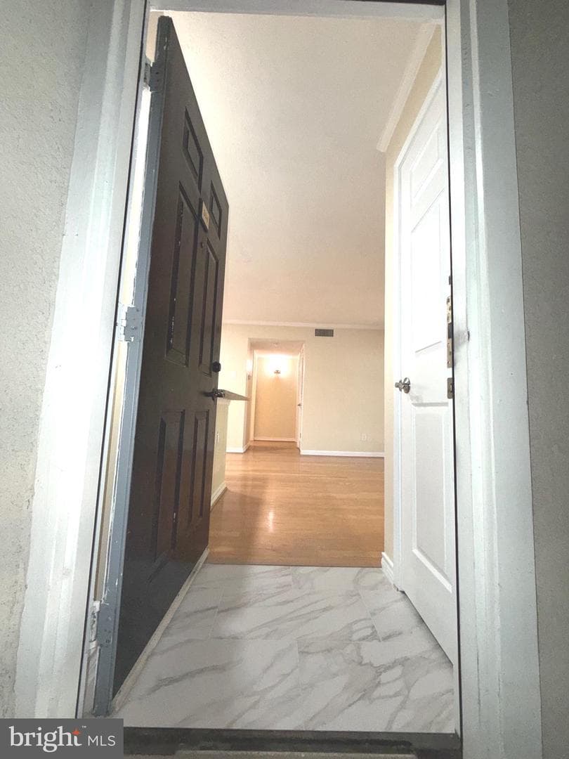1534 Lincoln Way #204 photo 4
