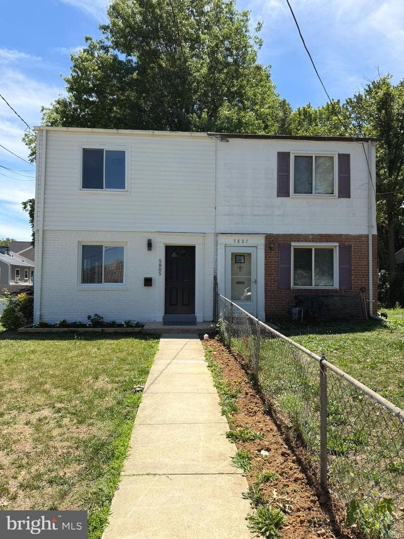 5805 Blaine Drive photo 4