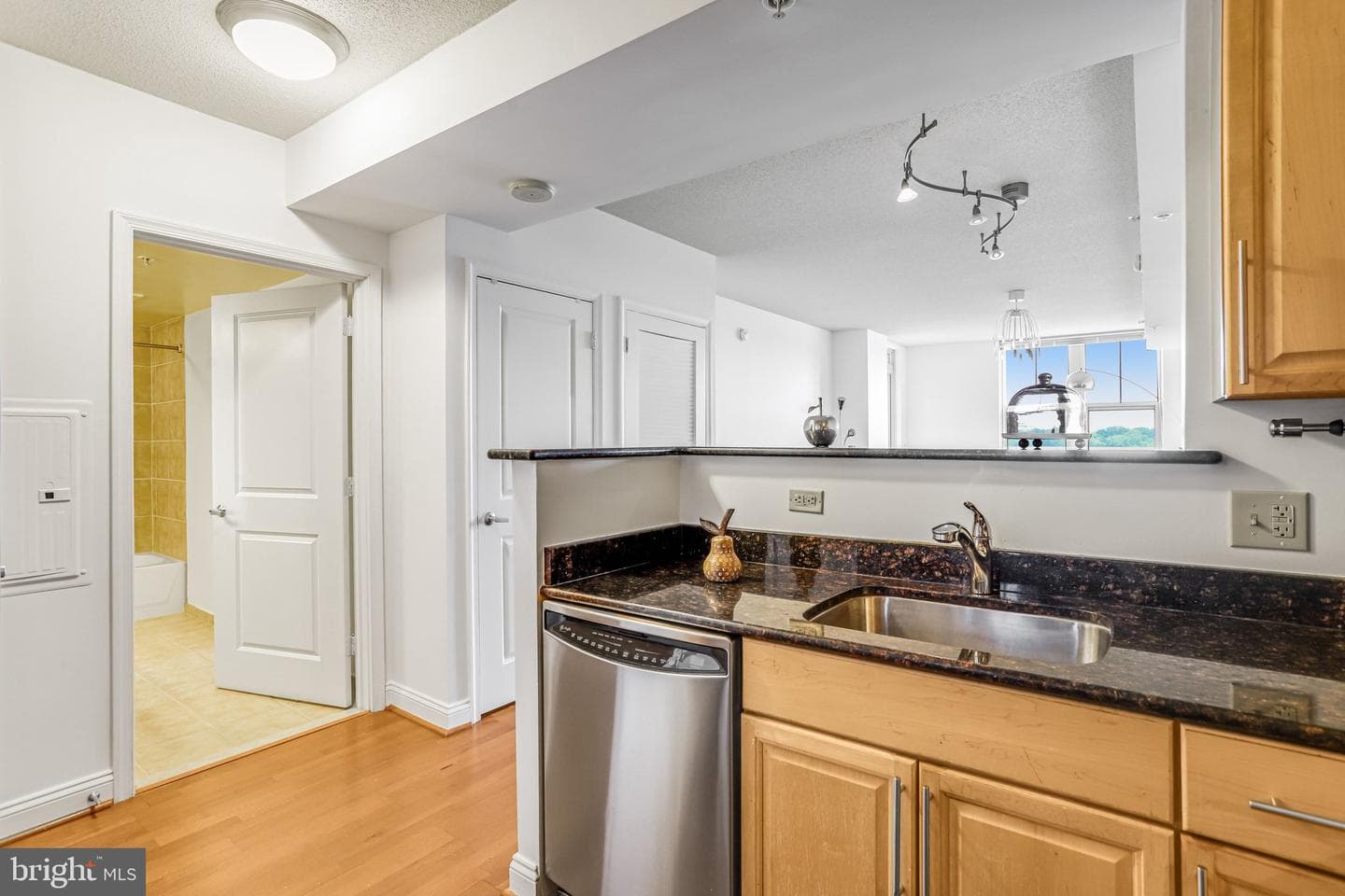 11760 Sunrise Valley Drive #415 photo 20