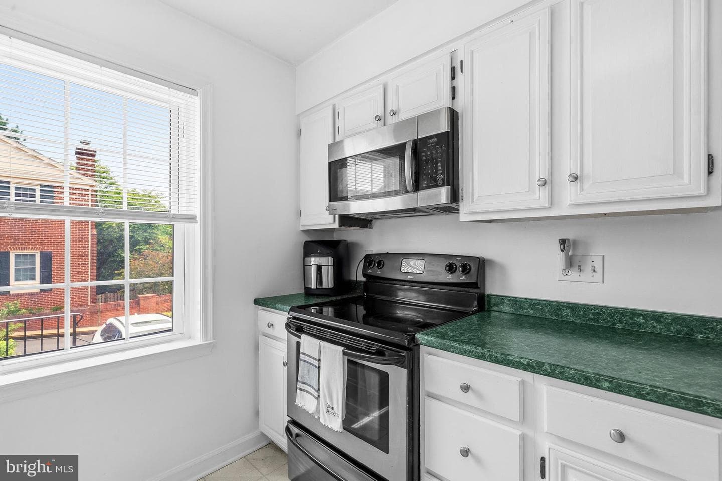 3050 Federal Hill Drive photo 12