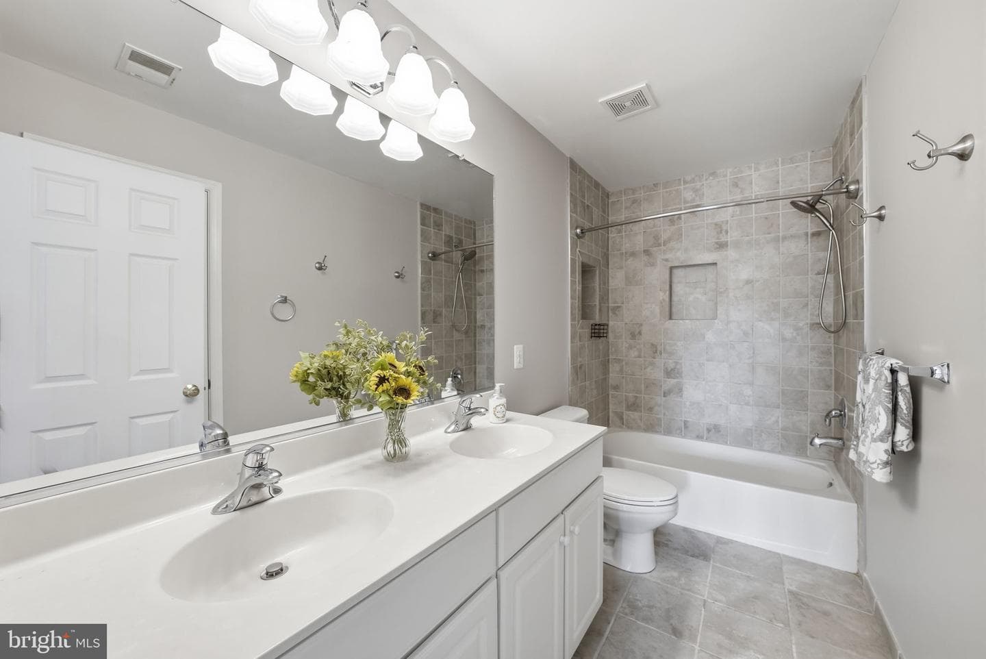8204 Paper Birch Drive photo 31