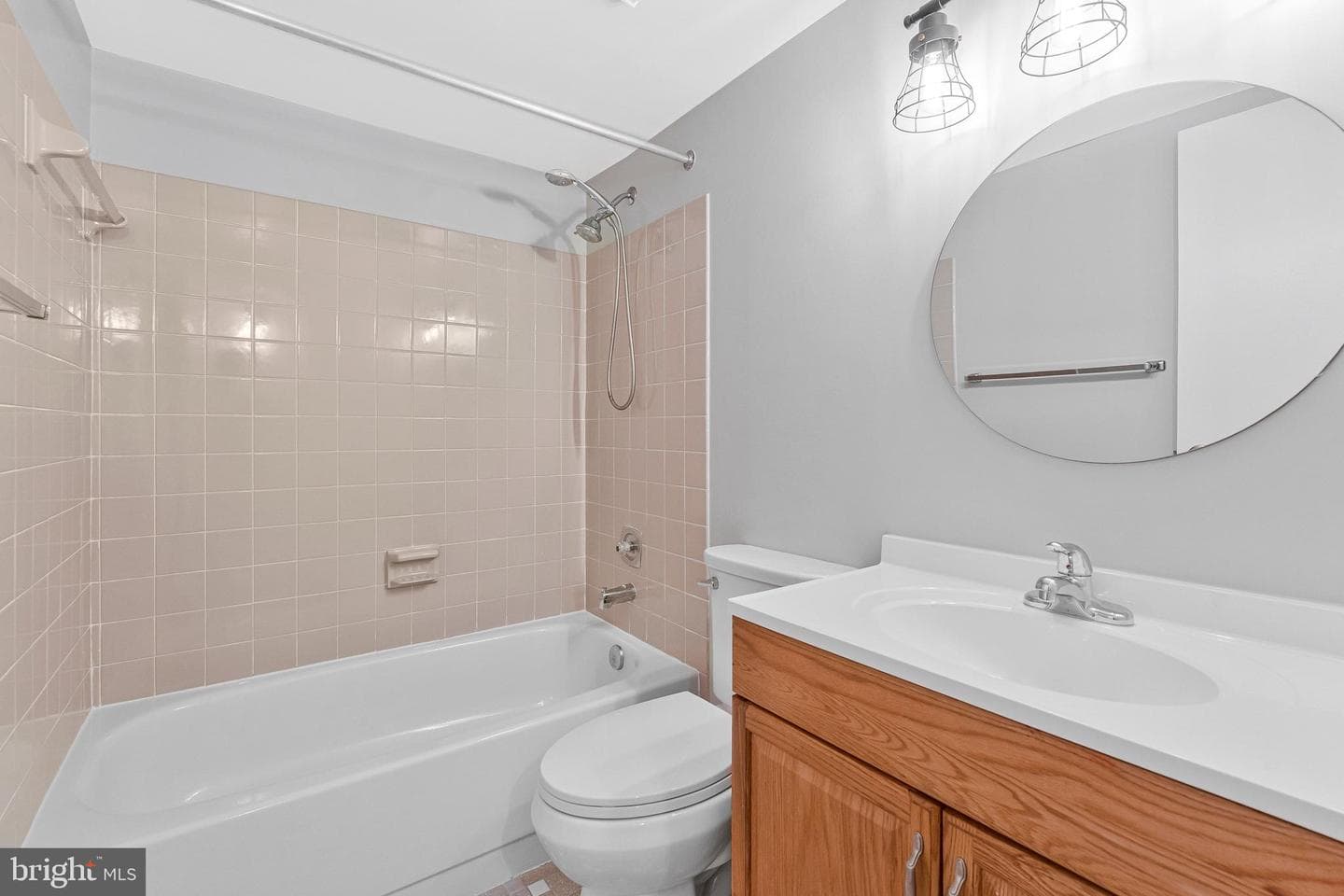 2210 Springwood Dr # 107 photo 22