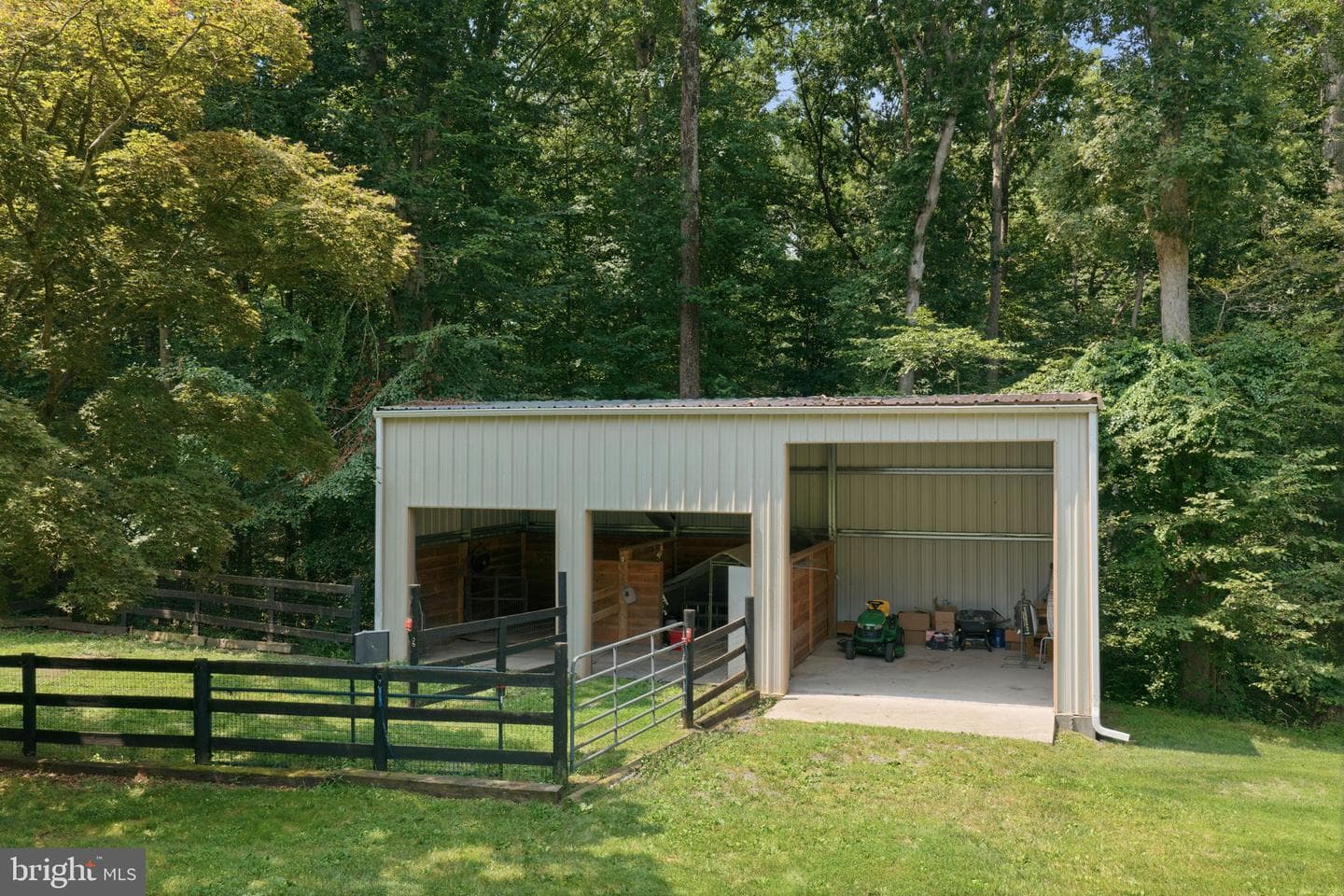 10834 Henderson Road photo 56