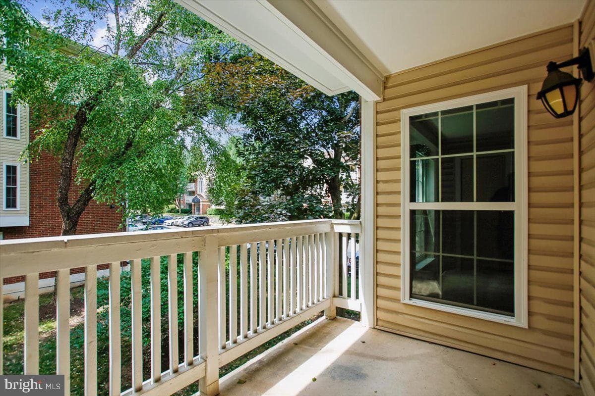 1530 Lincoln Way #203a photo 27