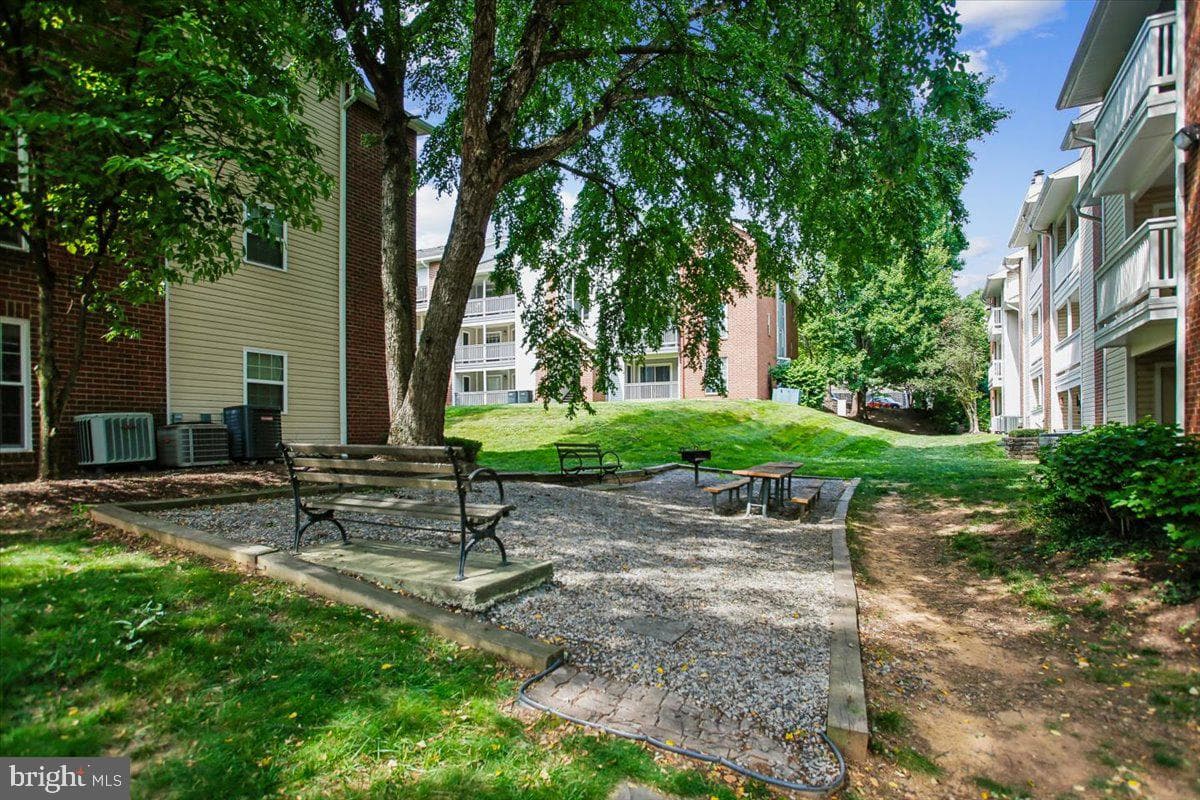 1530 Lincoln Way #203a photo 32
