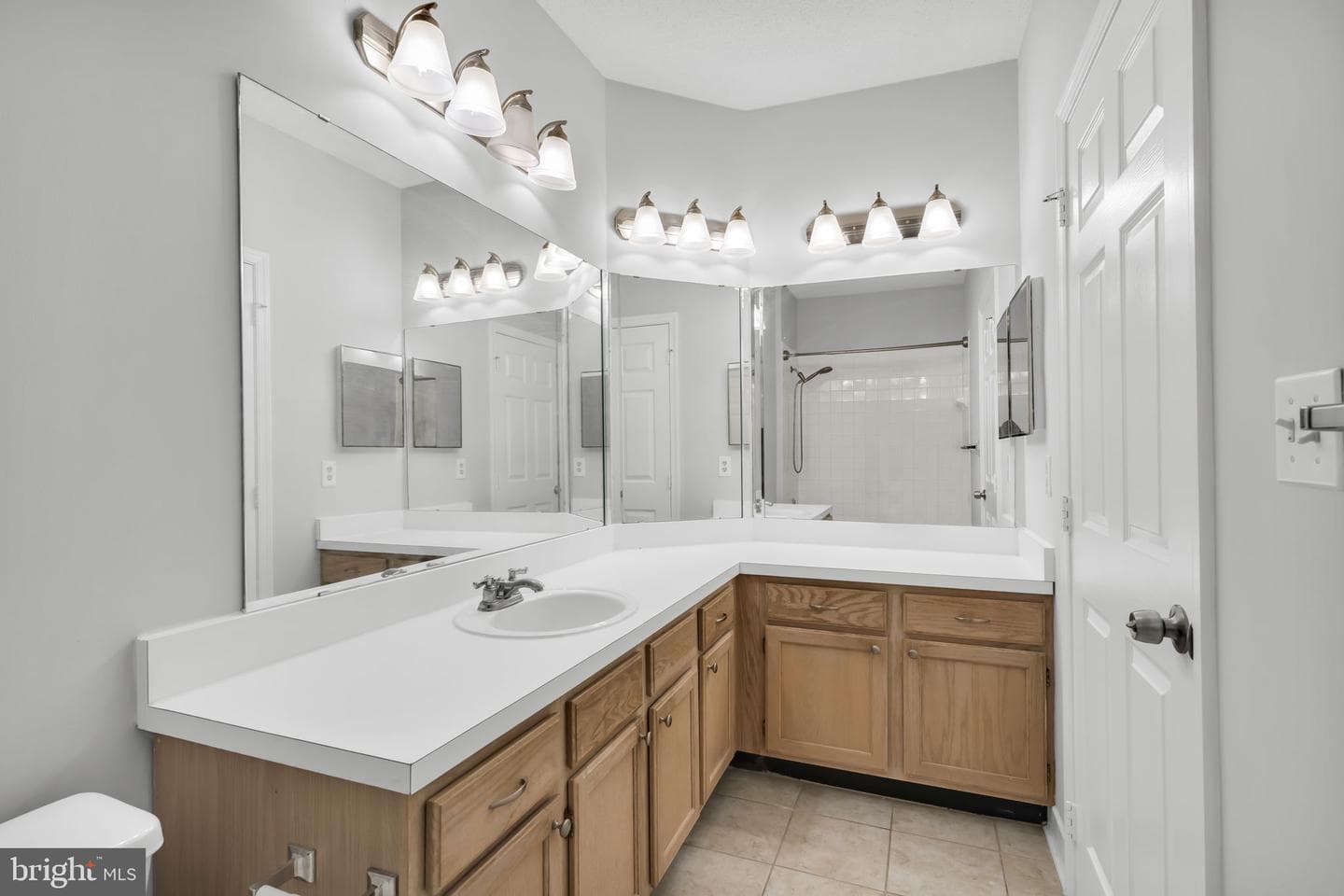 1701 Lake Shore Crest Drive #31 photo 27